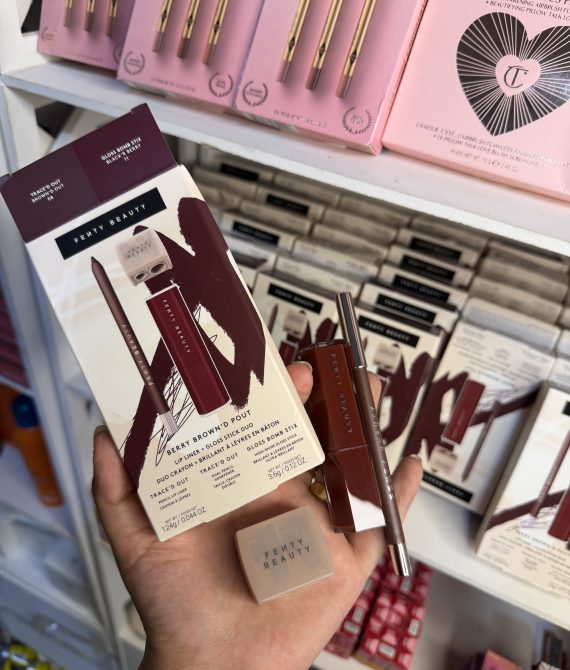 Benefit Berry Brown’D Pout Kit