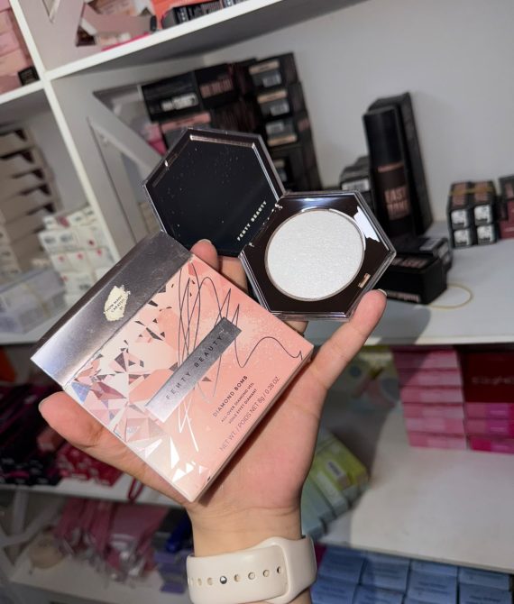 Benefit Diamond Highlighter